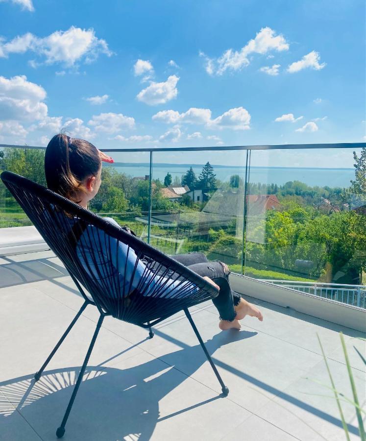 Lake Spirit Boutique Apartments Balatonalmádi Екстериор снимка