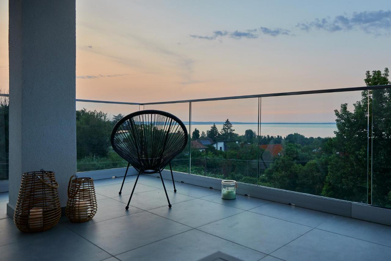 Lake Spirit Boutique Apartments Balatonalmádi Екстериор снимка