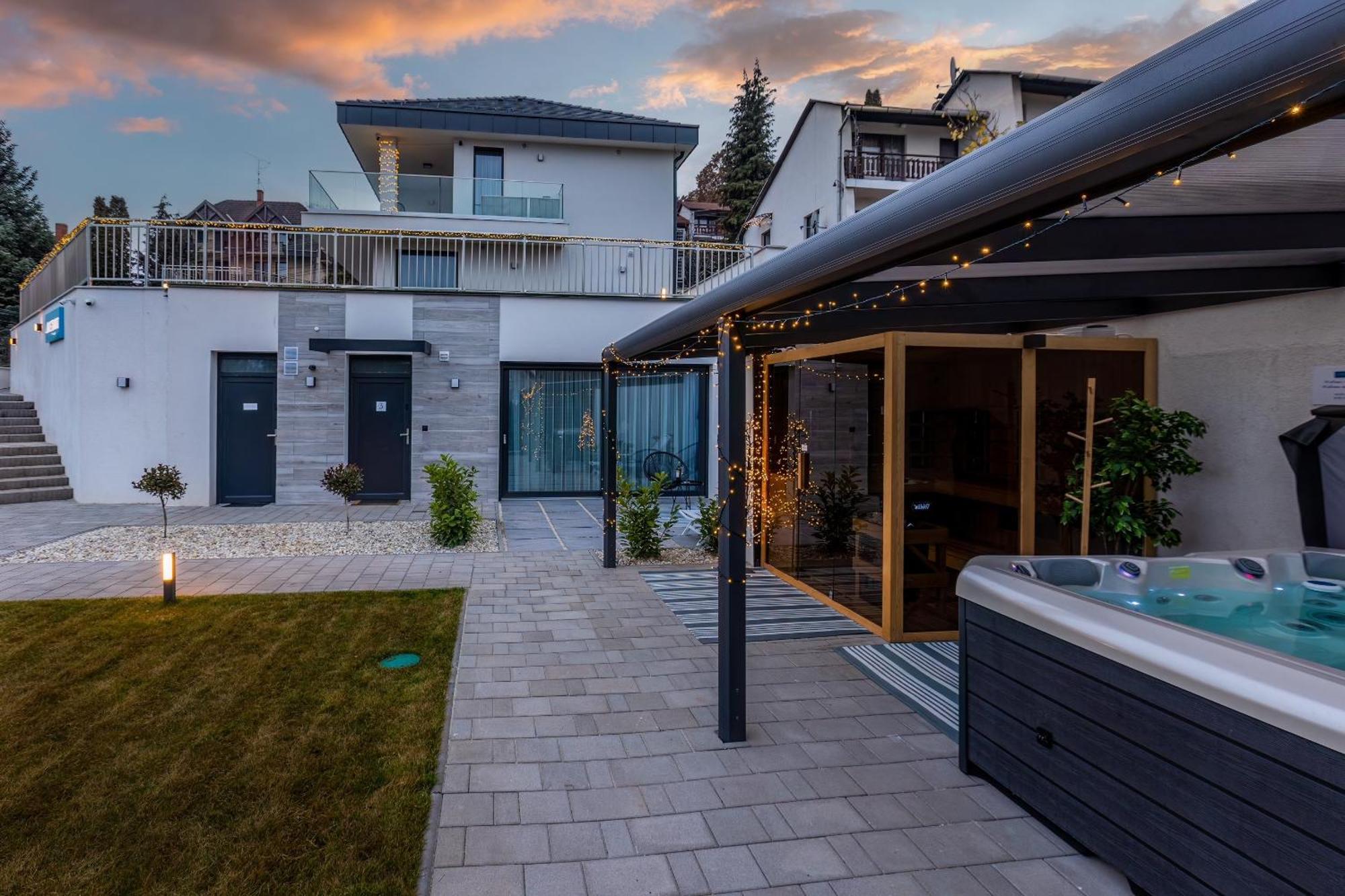 Lake Spirit Boutique Apartments Balatonalmádi Екстериор снимка